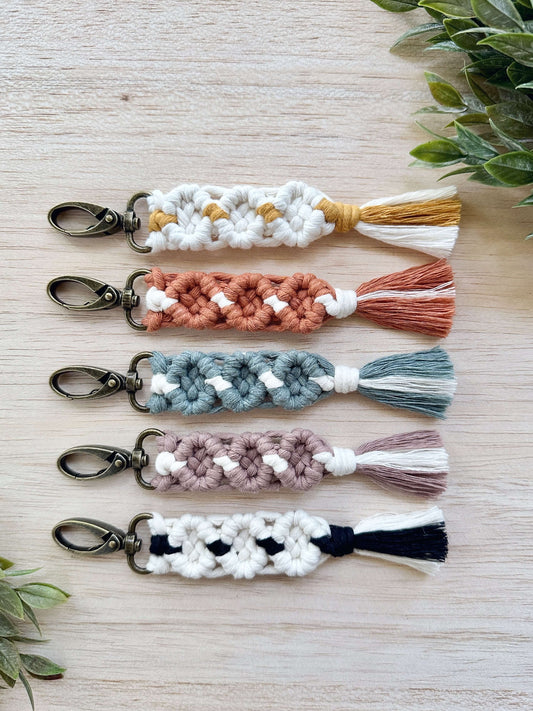 Boho Macrame Keychain Pattern | Beginner | Camellia