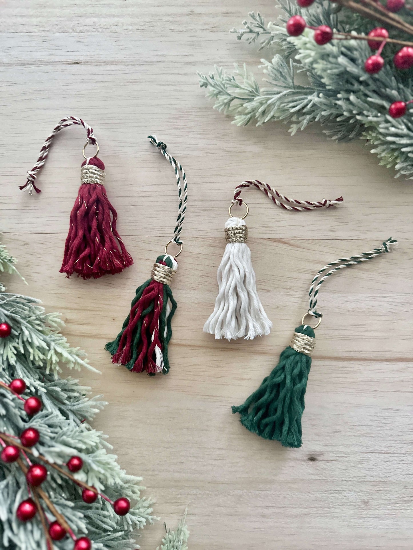Macrame Christmas Ornament | Wavy Tassel