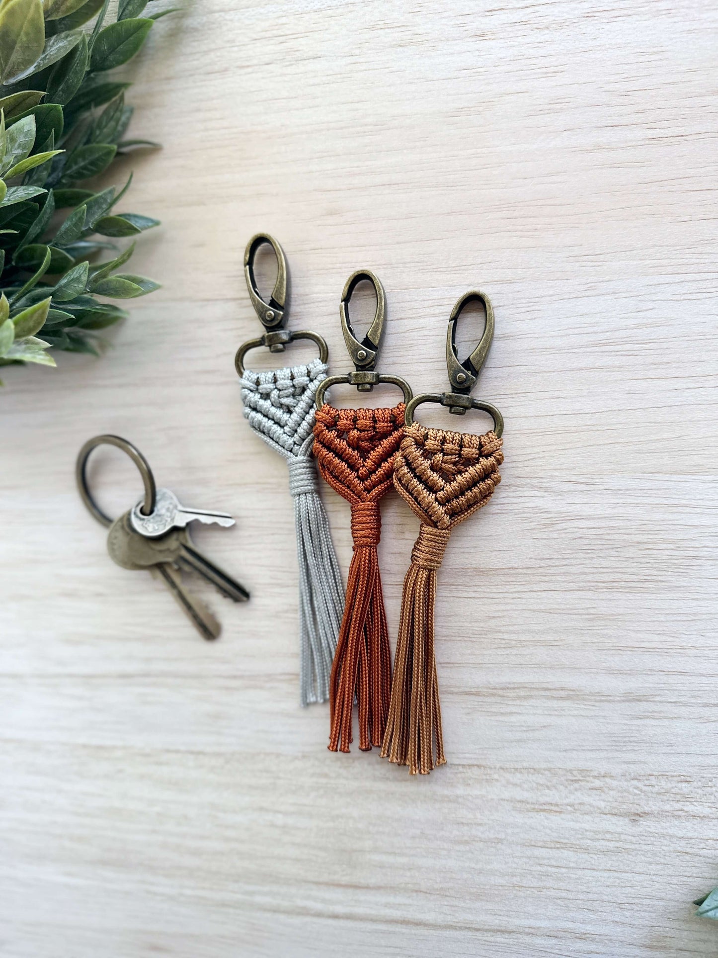 Paracord Macrame Keychain Pattern | Beginner | Amie