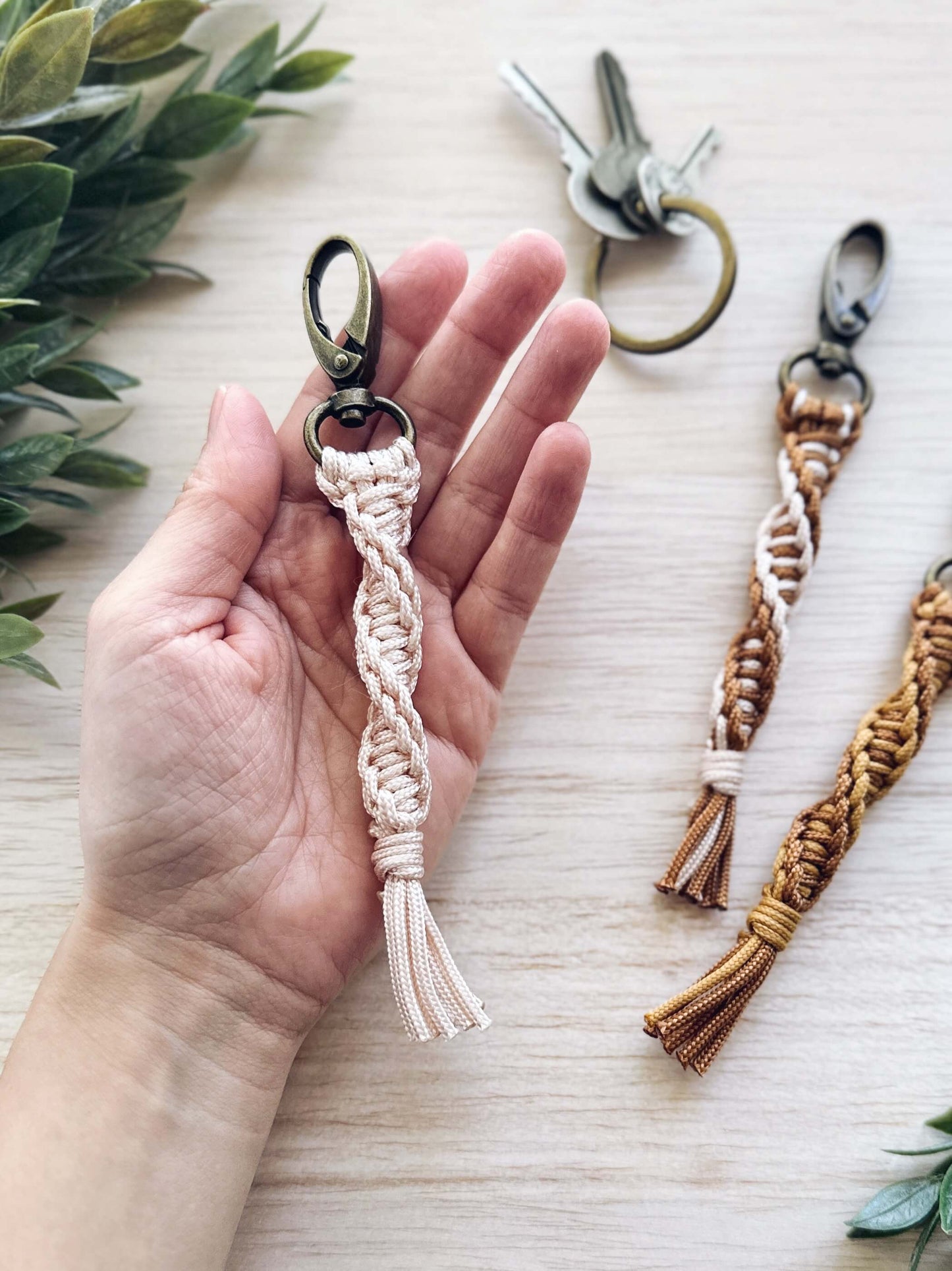 Paracord Macrame Keychain Pattern | Beginner | Knox