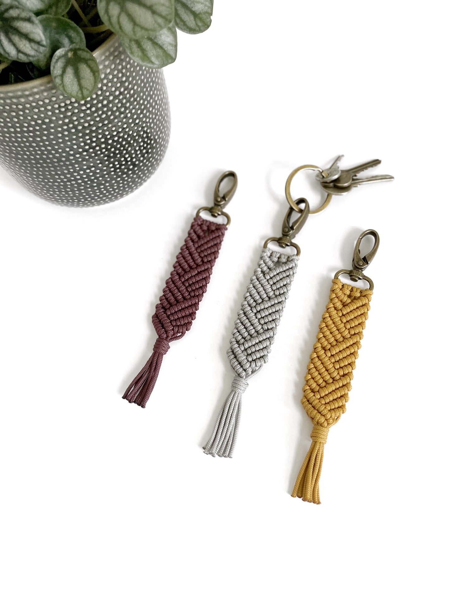 Quinn Paracord Macrame Keychain | Petite or Large