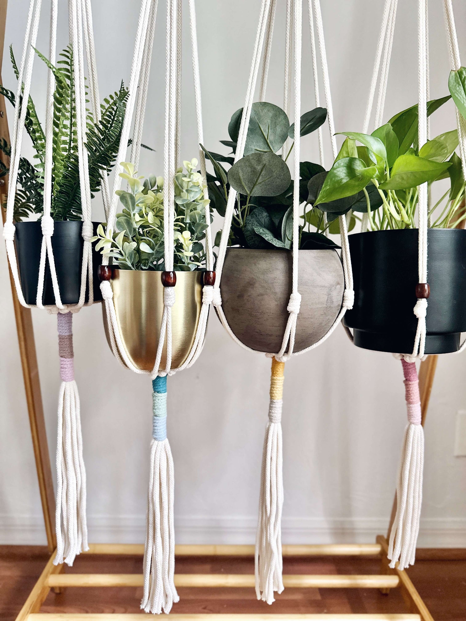 modern macrame plant hanger patterns free Easy Macrame Plant Hanger Pattern | Beginner